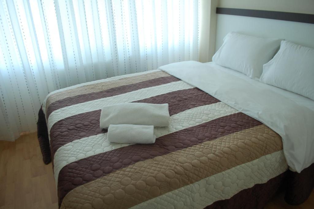 Flora Hotel Burhanli Zimmer foto